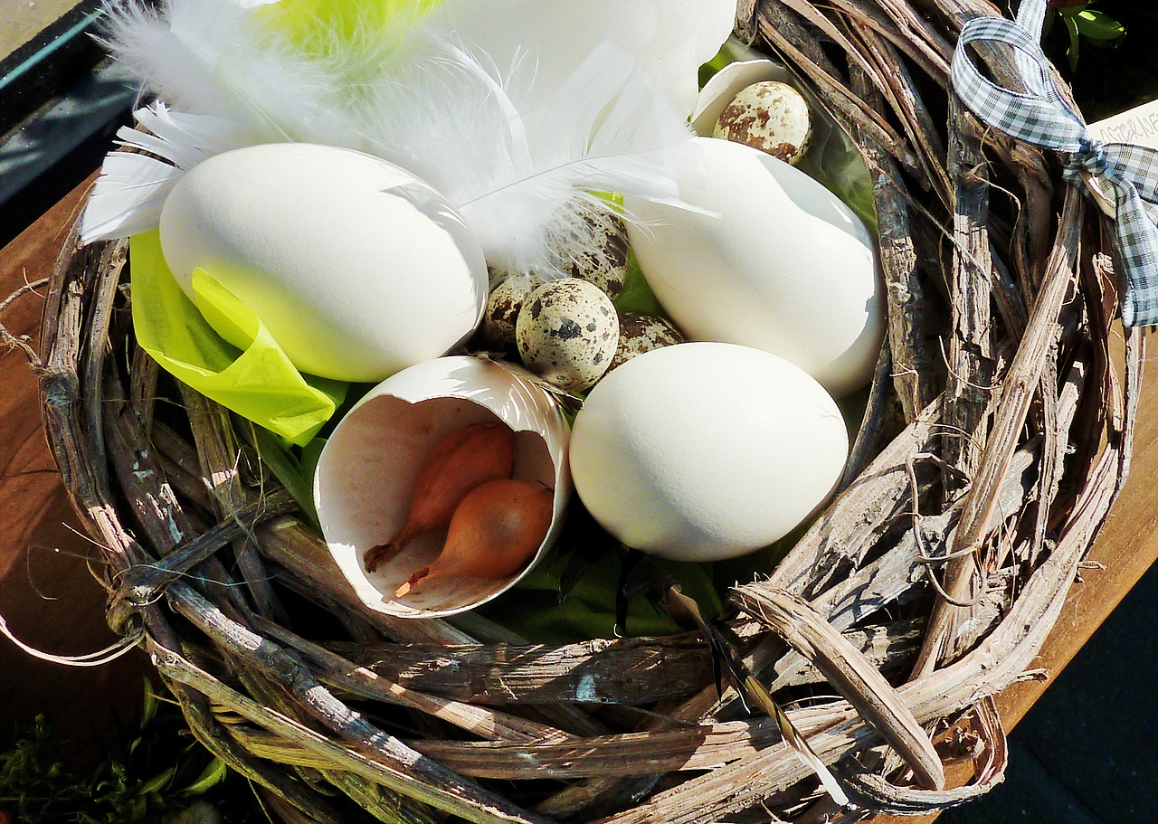 Image - easter easter flower arrangement egg