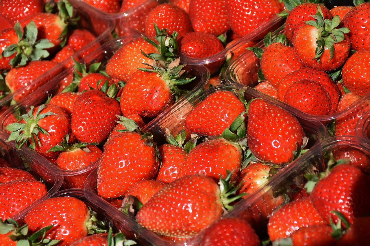 Image - strawberries fruit red sweet