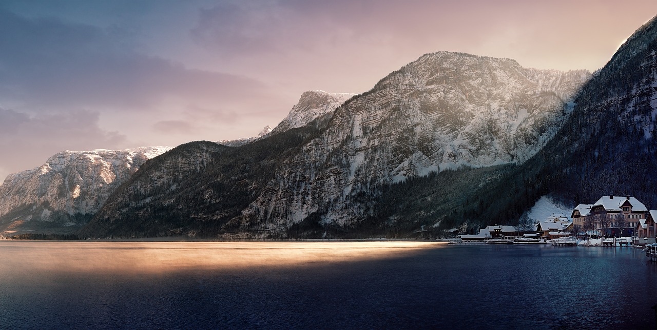 Image - hallstatt lake winter