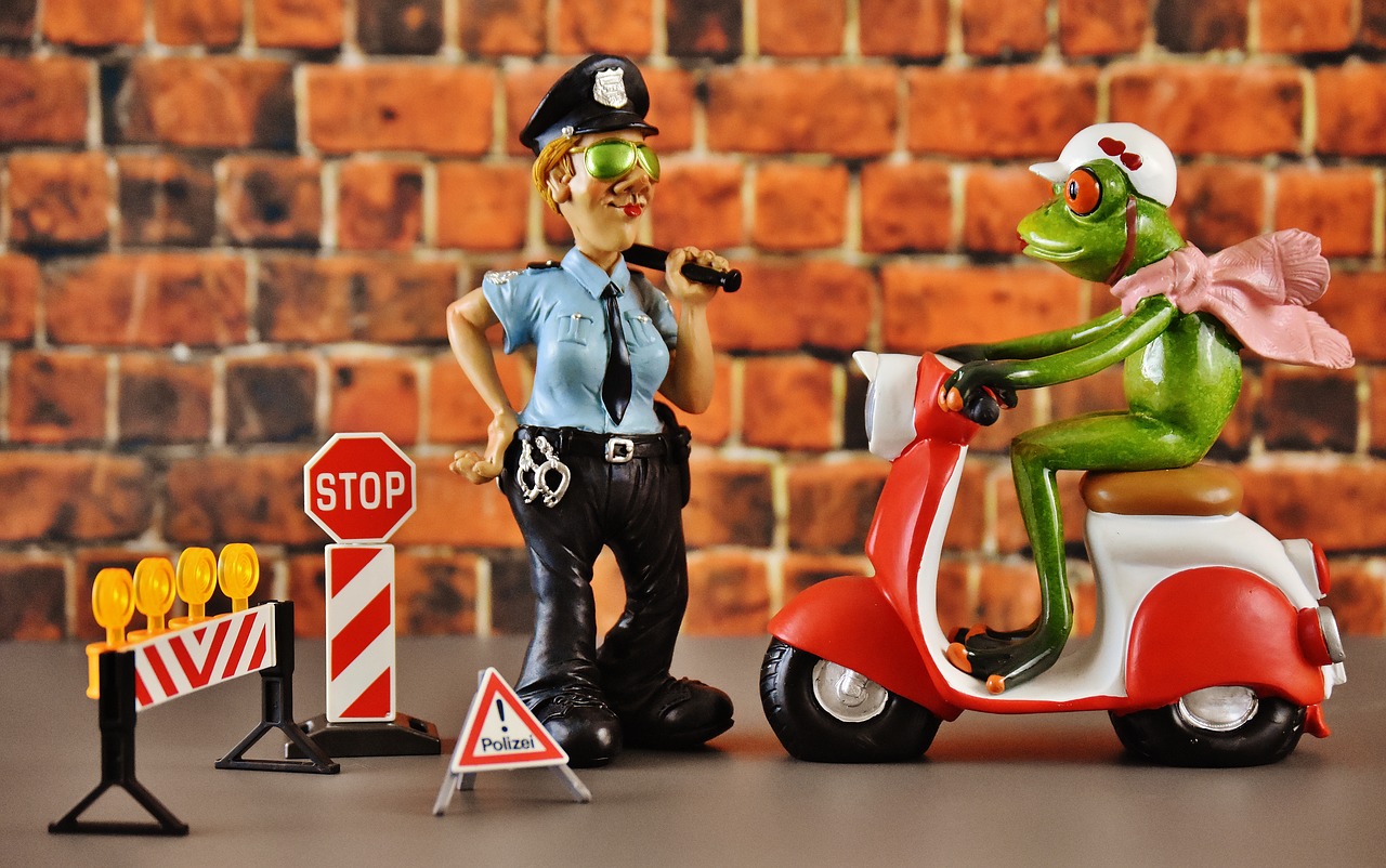 Image - vespa roller police control frog