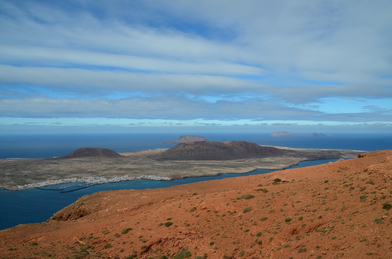 Image - island sea coast dunes rock