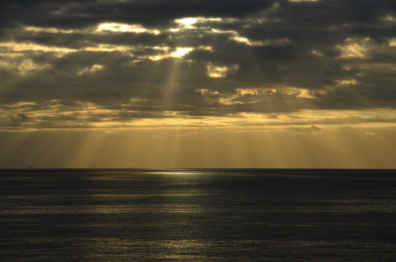 Image - sunrise sea ship morgenstimmung