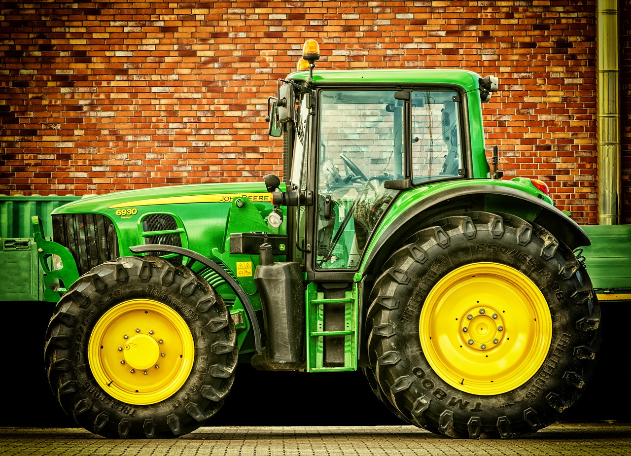 Image - tractor vehicle tractors