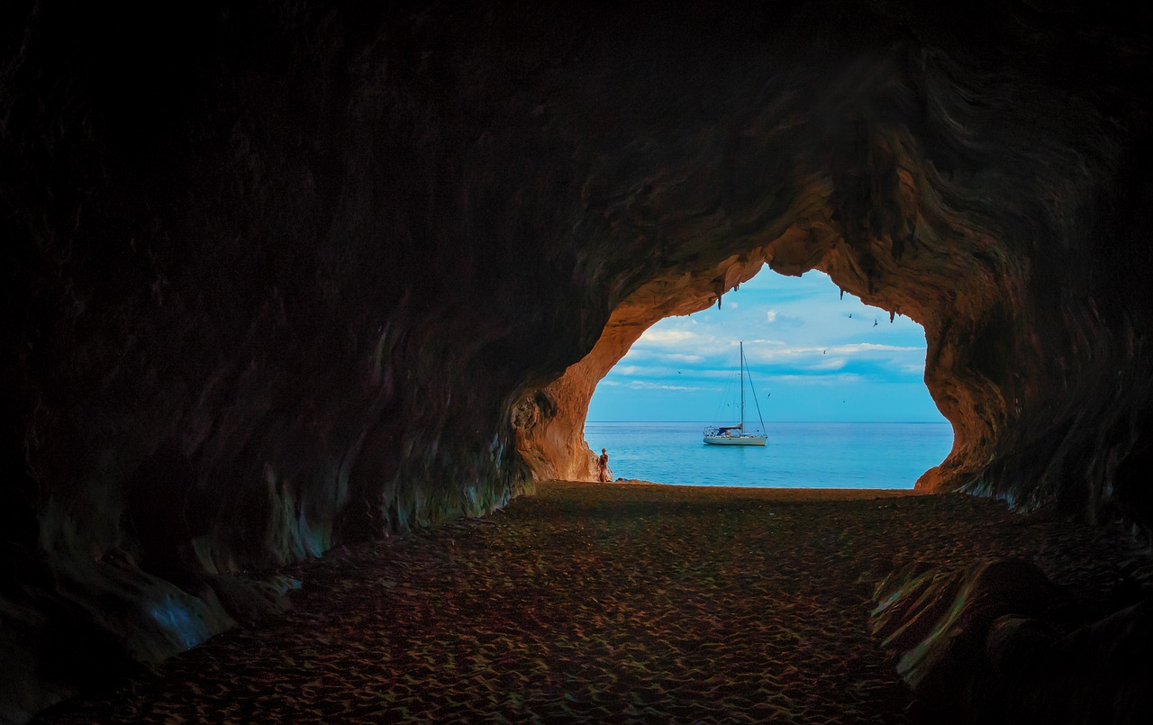 Image - cave grotto holiday sardinia