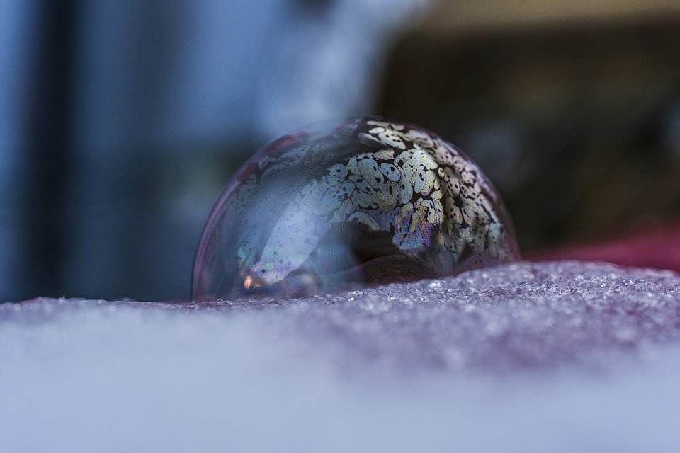 Image - frozen soap bubbles winter