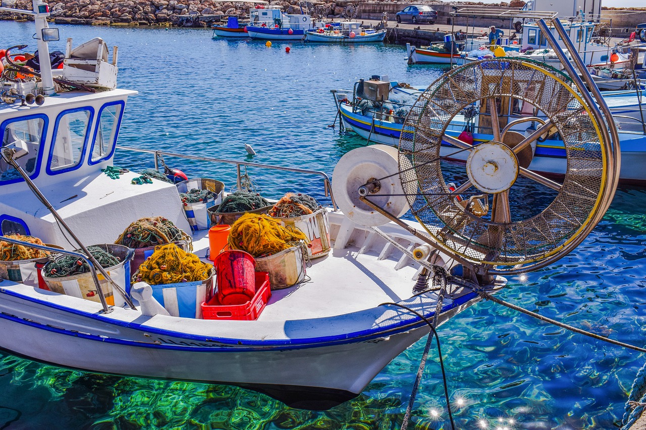 Image - boat harbor fishing shelter sea