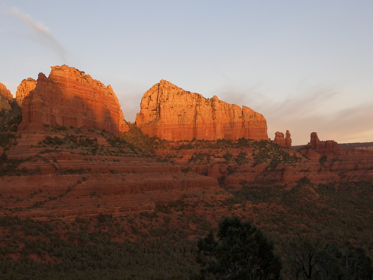 Image - sandstone cliffs