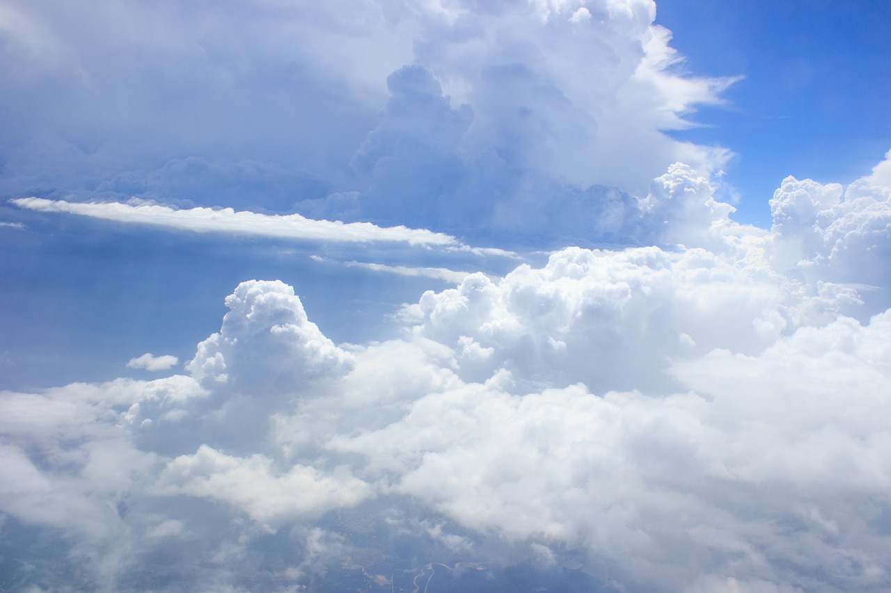 Image - clouds heavy breathtaking white