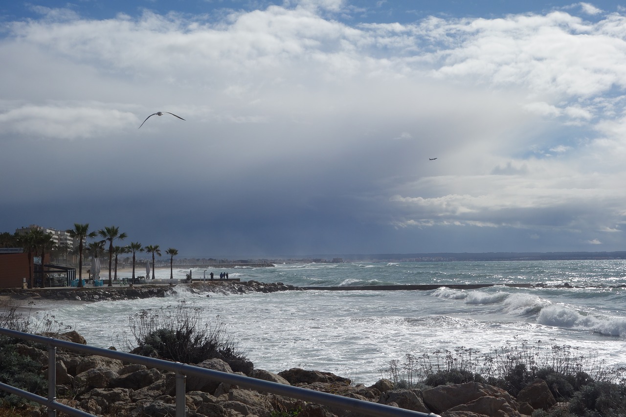 Image - bad weather blown waves storm