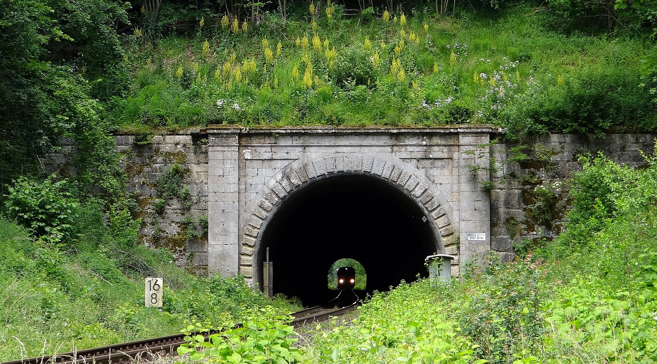 Image - railway tunnel brenz railway kbs 757