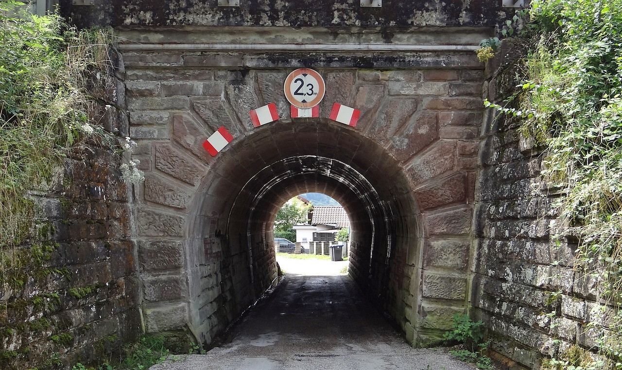 Image - tunnel fils valley railway railway