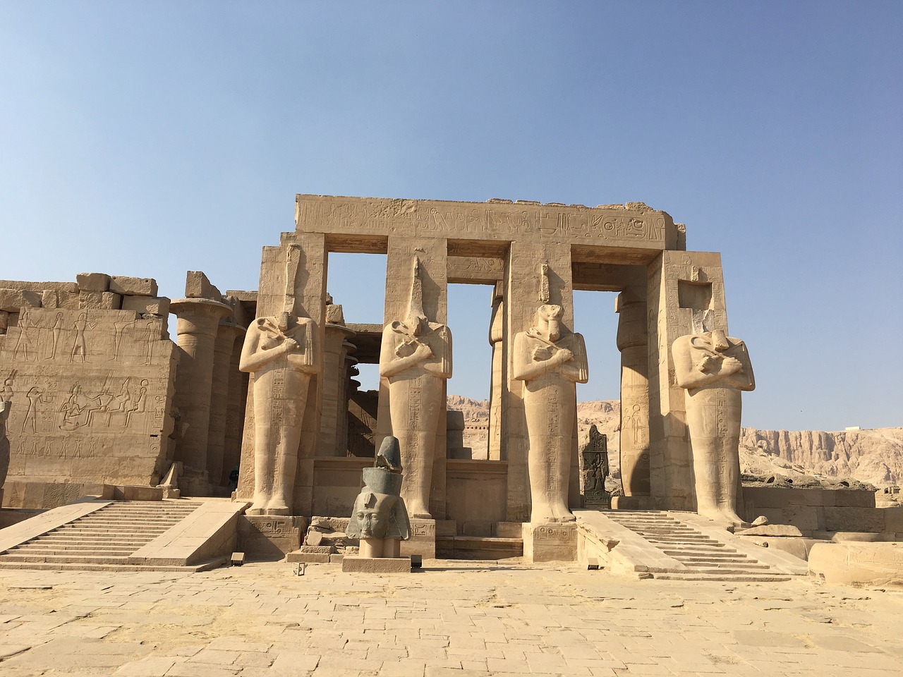 Image - egypt pharaonic statues temple