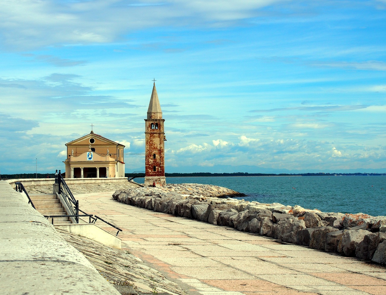 Image - italy chapel quay sea sky clouds