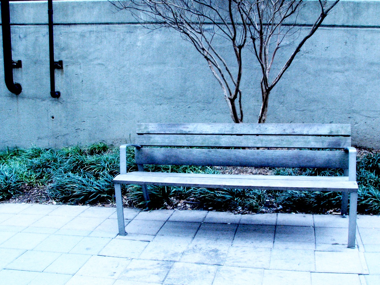 Image - bench city empty