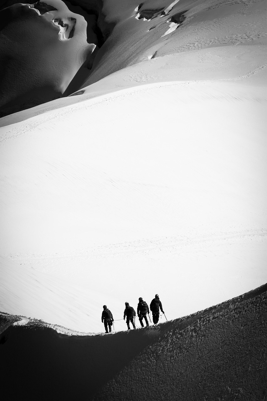 Image - france aigulle du midi climbing