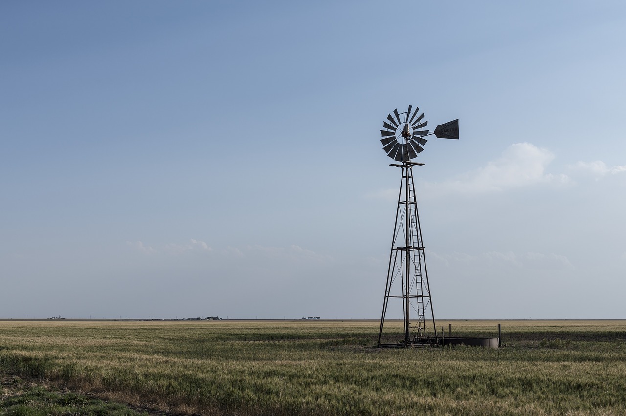 Image - windmill western texas panhandle