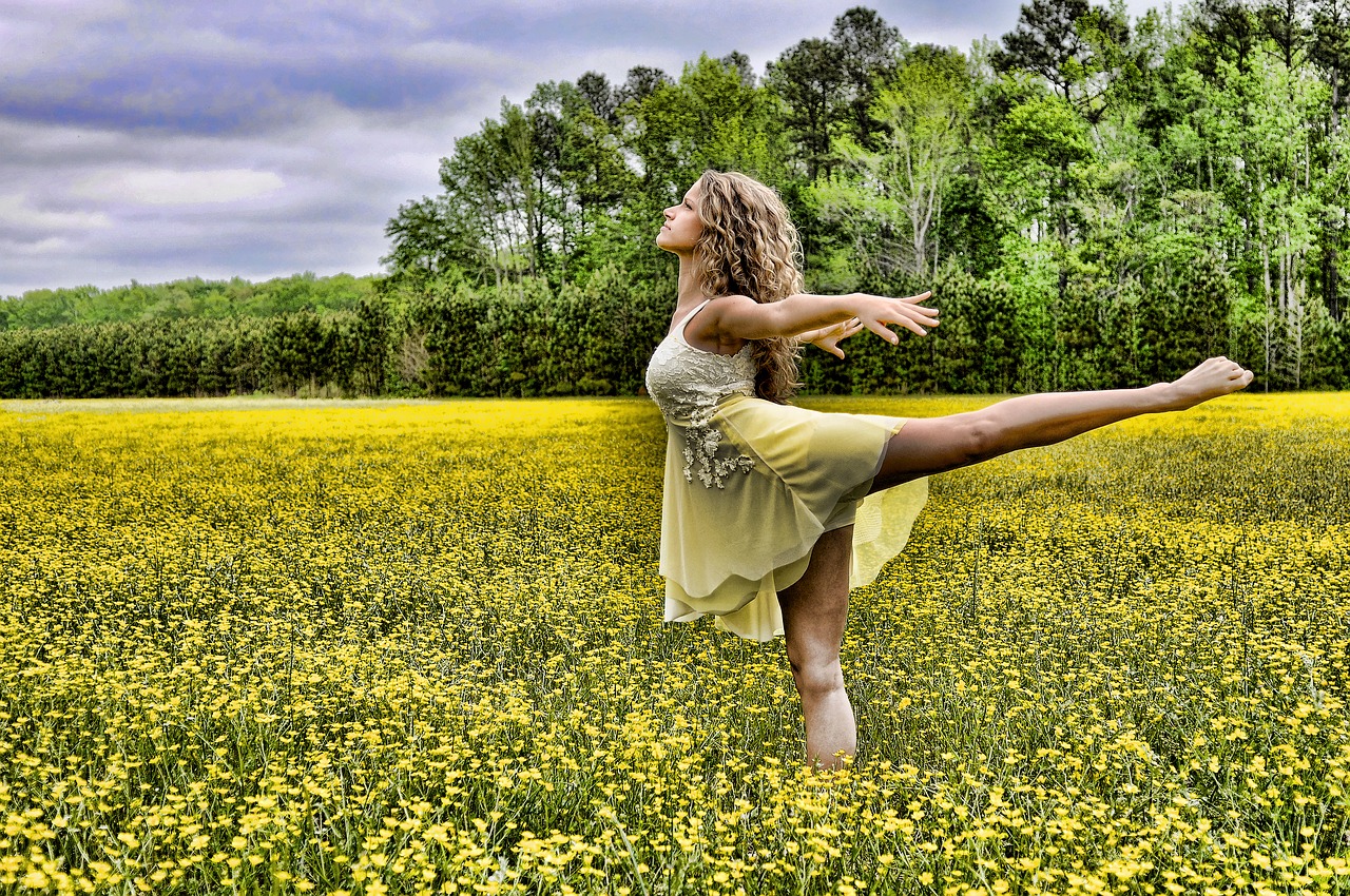 Image - dancer dance field yellow young