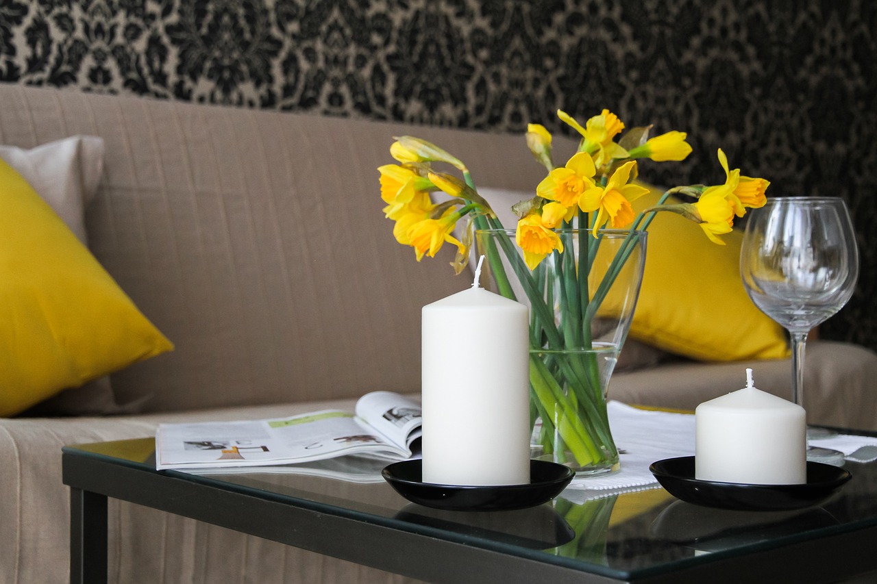 Image - apartment flowers daffodils room