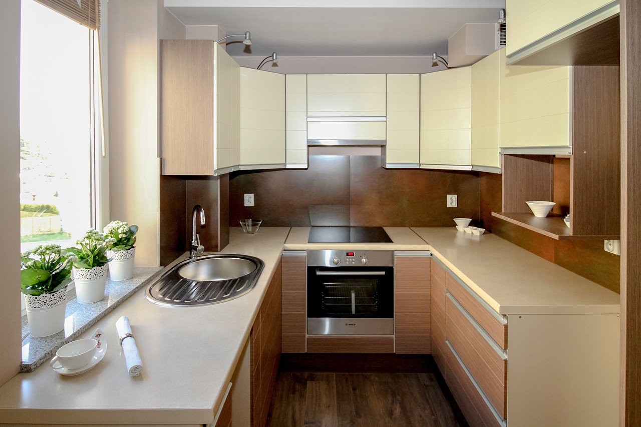 Image - kitchen kitchenette apartment room