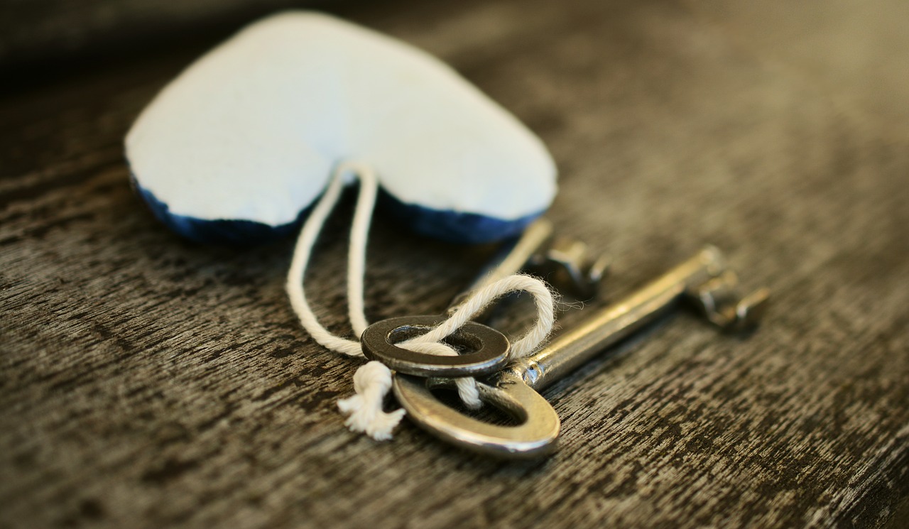 Image - key heart love for two marry