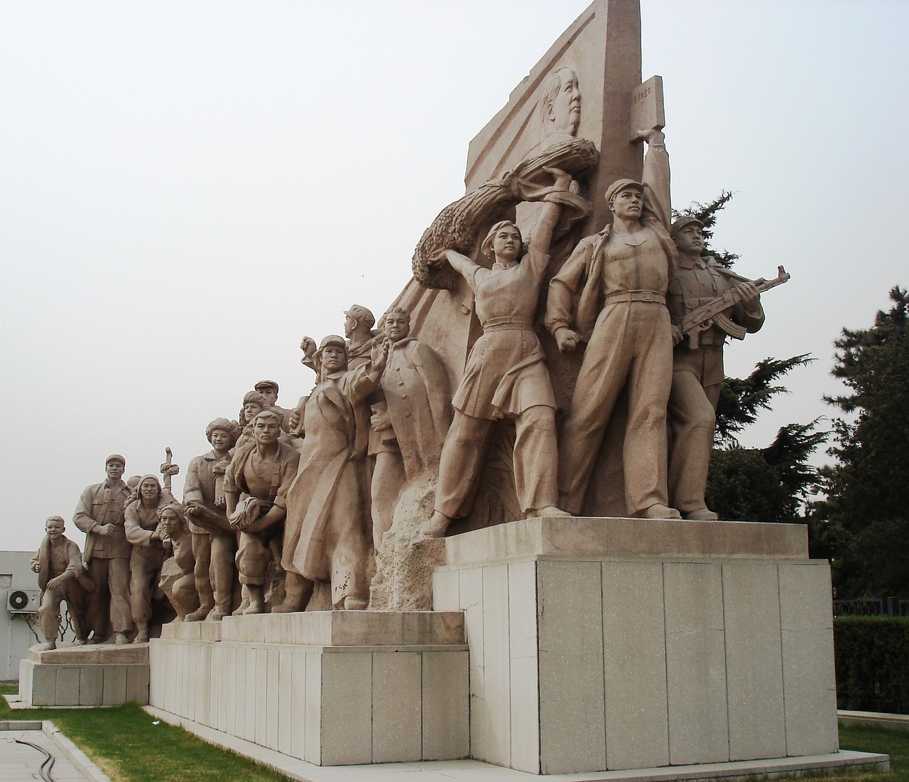 Image - peking monument china revolution