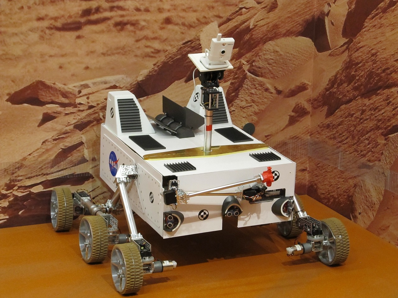 Image - mars rover robot exhibit space