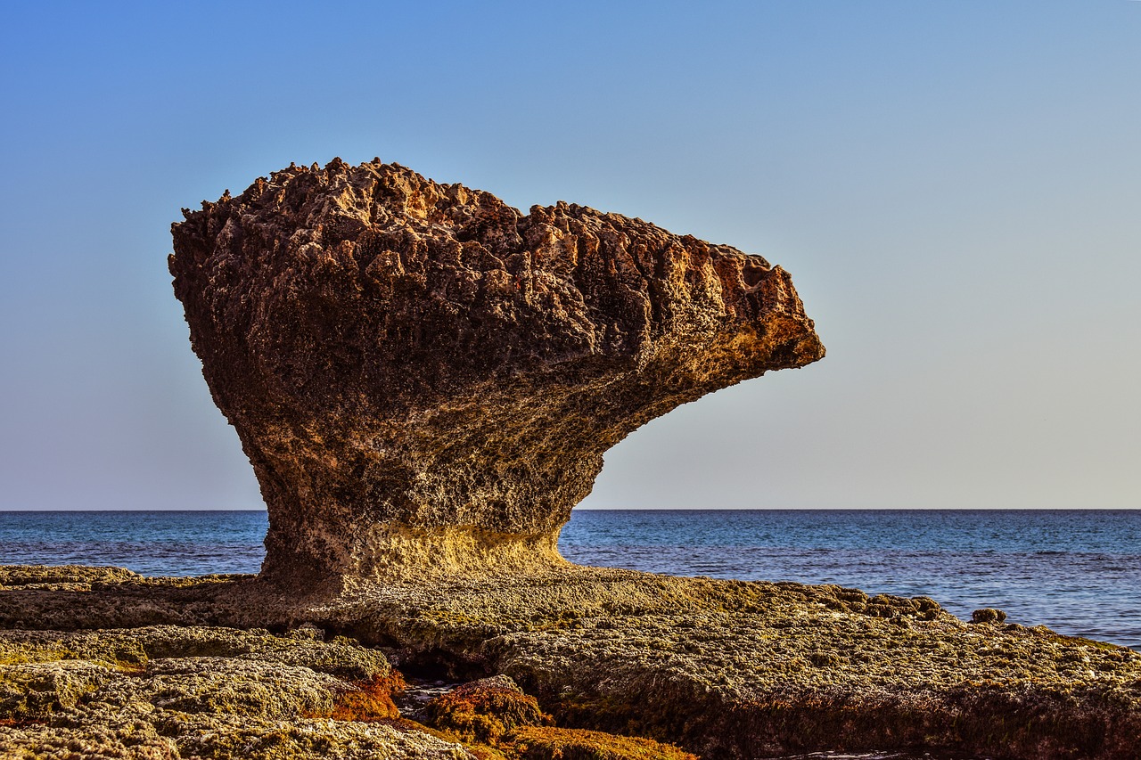 Image - rock formation erosion geology