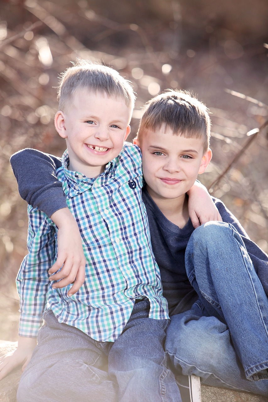 Image - brothers portrait family happy