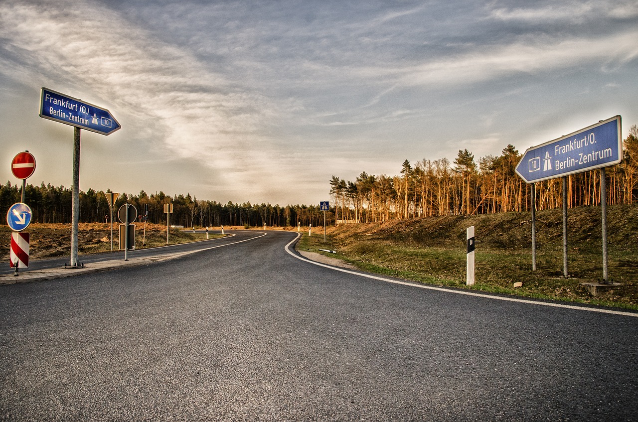 Image - highway signs traffic shield drive