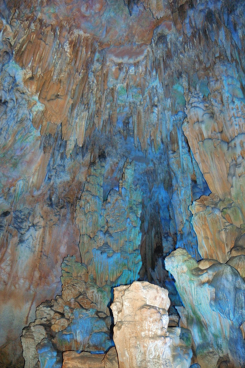 Image - china cave travel tourism