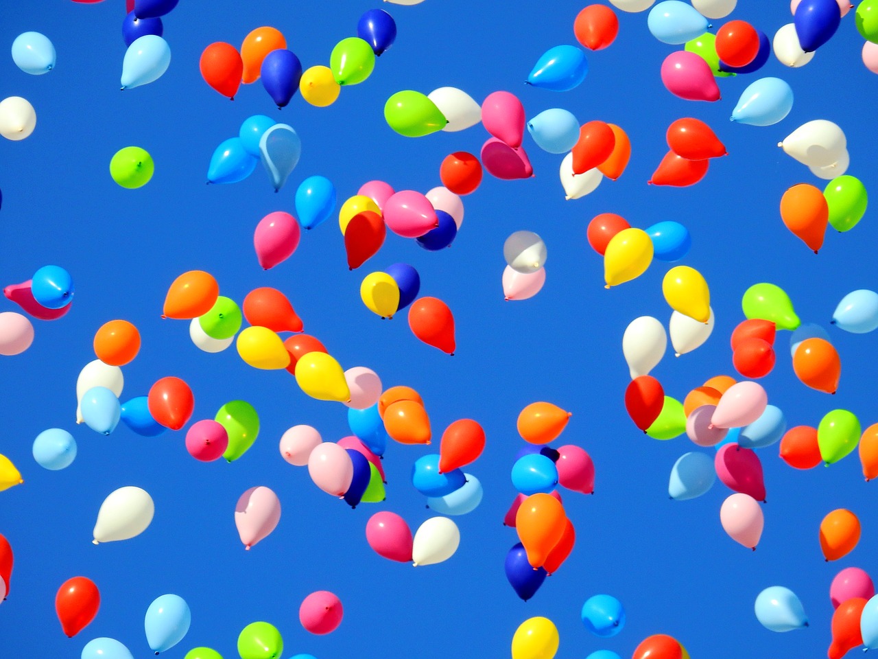 Image - balloon party carnival move sky