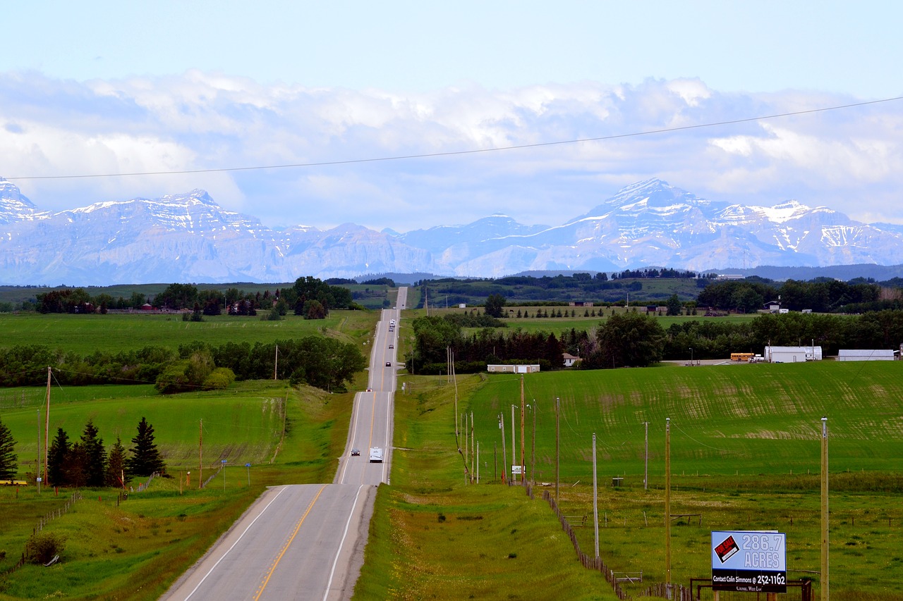 Image - highway foothills mountains hills