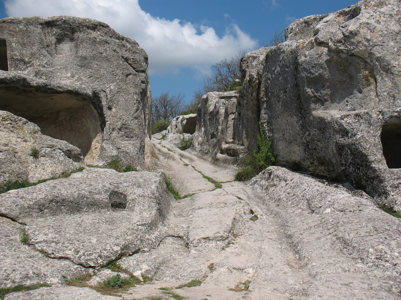 Image - crimea eski kerman sunny