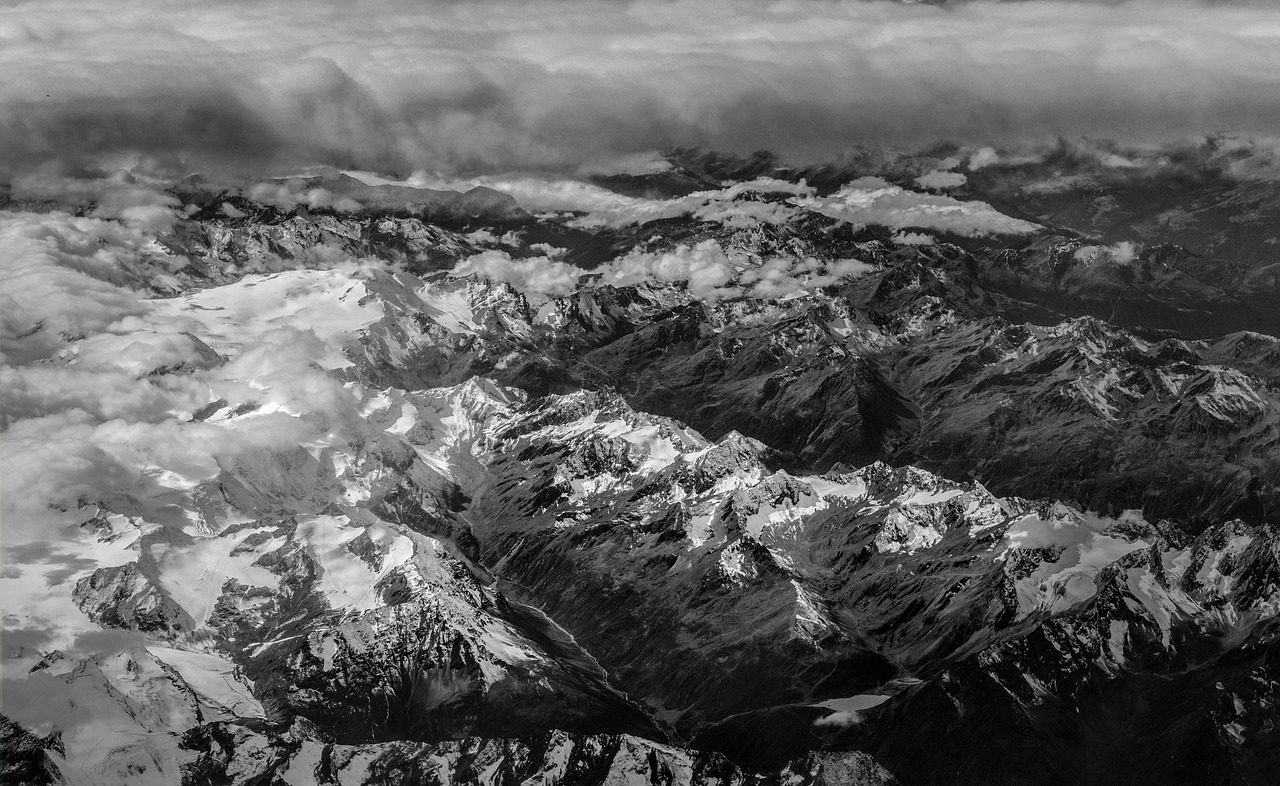 Image - aerial view cloud front alpine