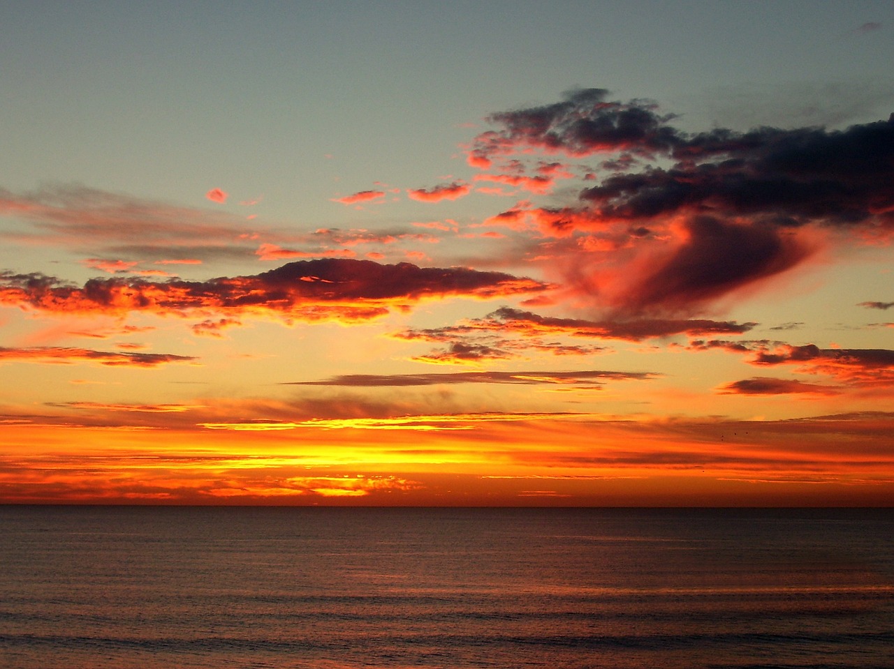 Image - sunrise sunset sun water cloud