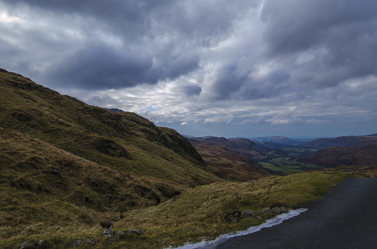 Image - mountain scene lake district uk