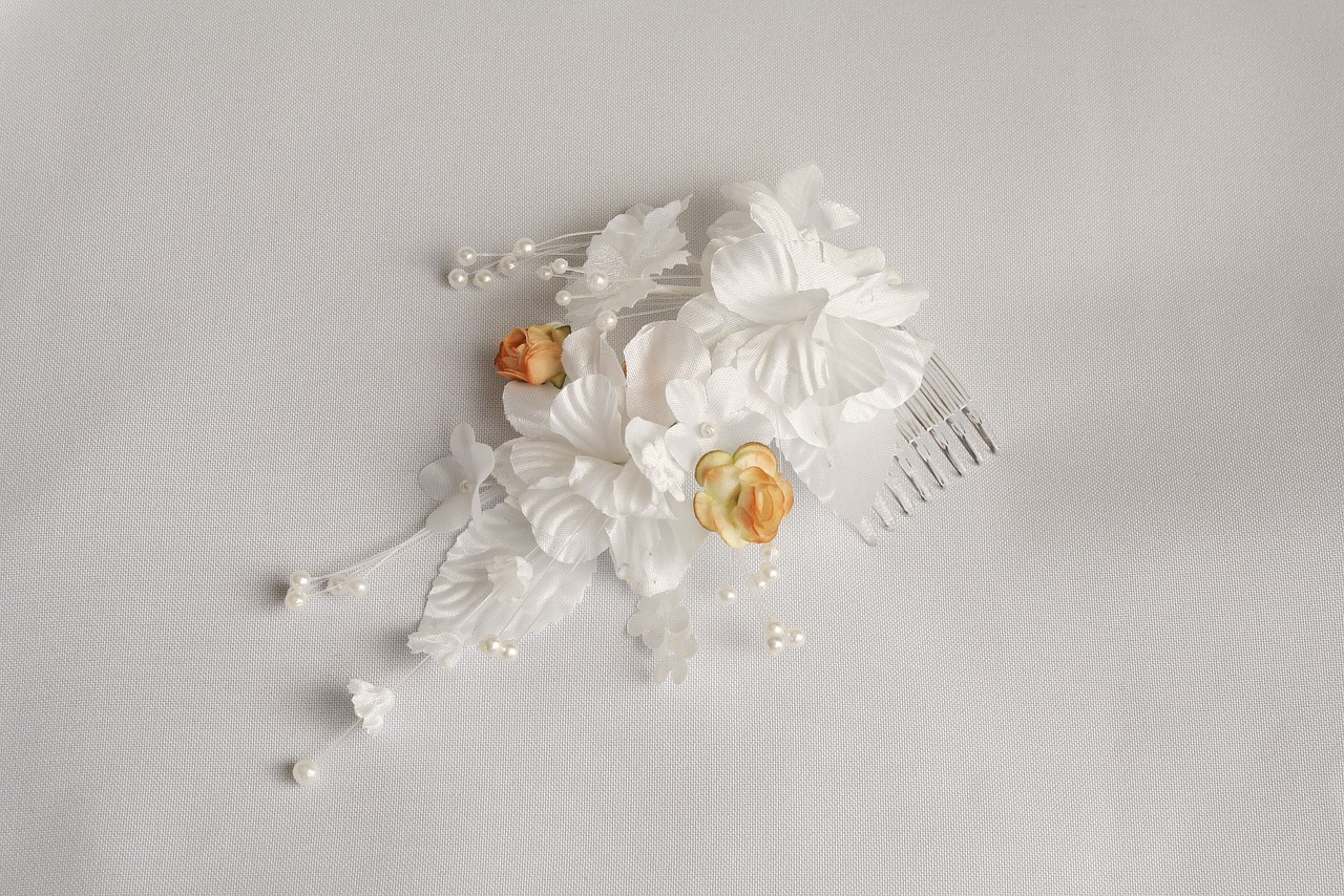 Image - flower comb trim artificial petals