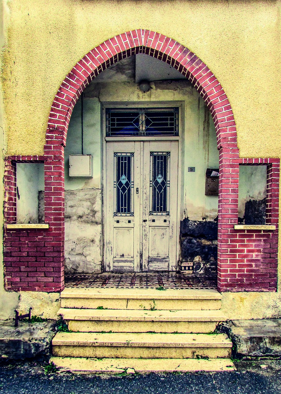 Image - cyprus old house entrance door