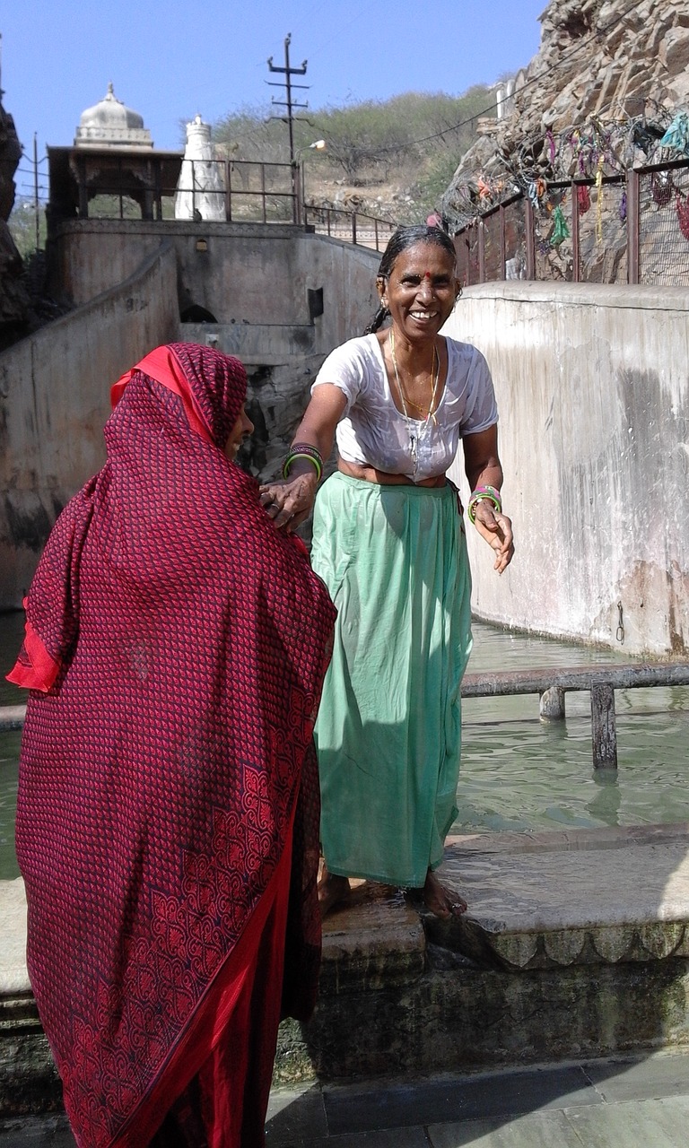 Image - monkey temple india bathing place