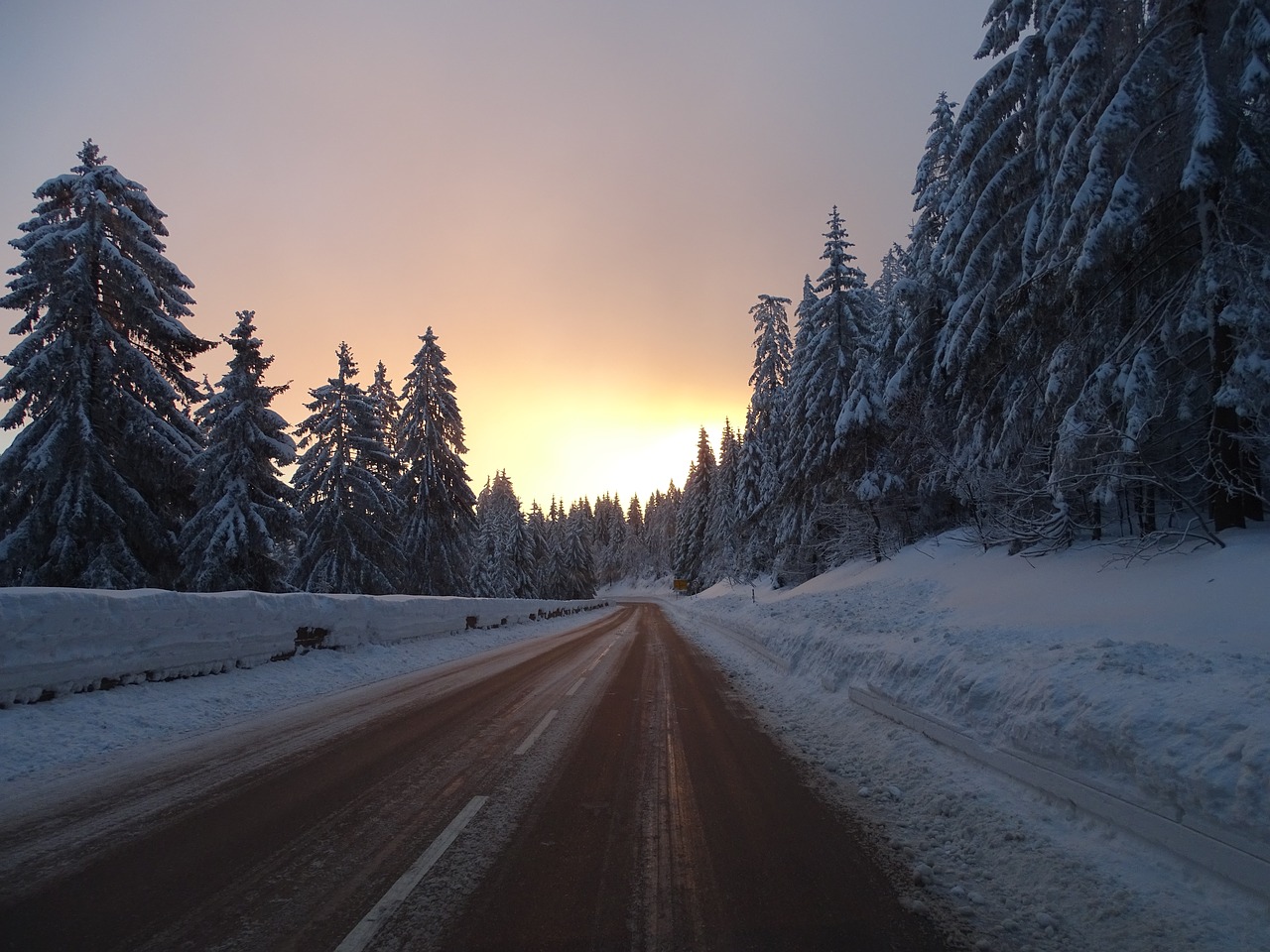 Image - winter road wintry mountains snow