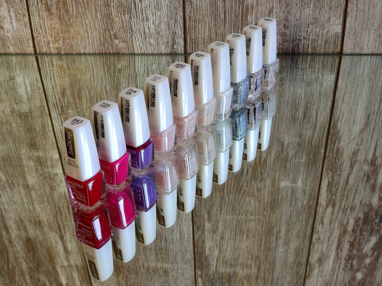 Image - nail varnish fingernails manicure