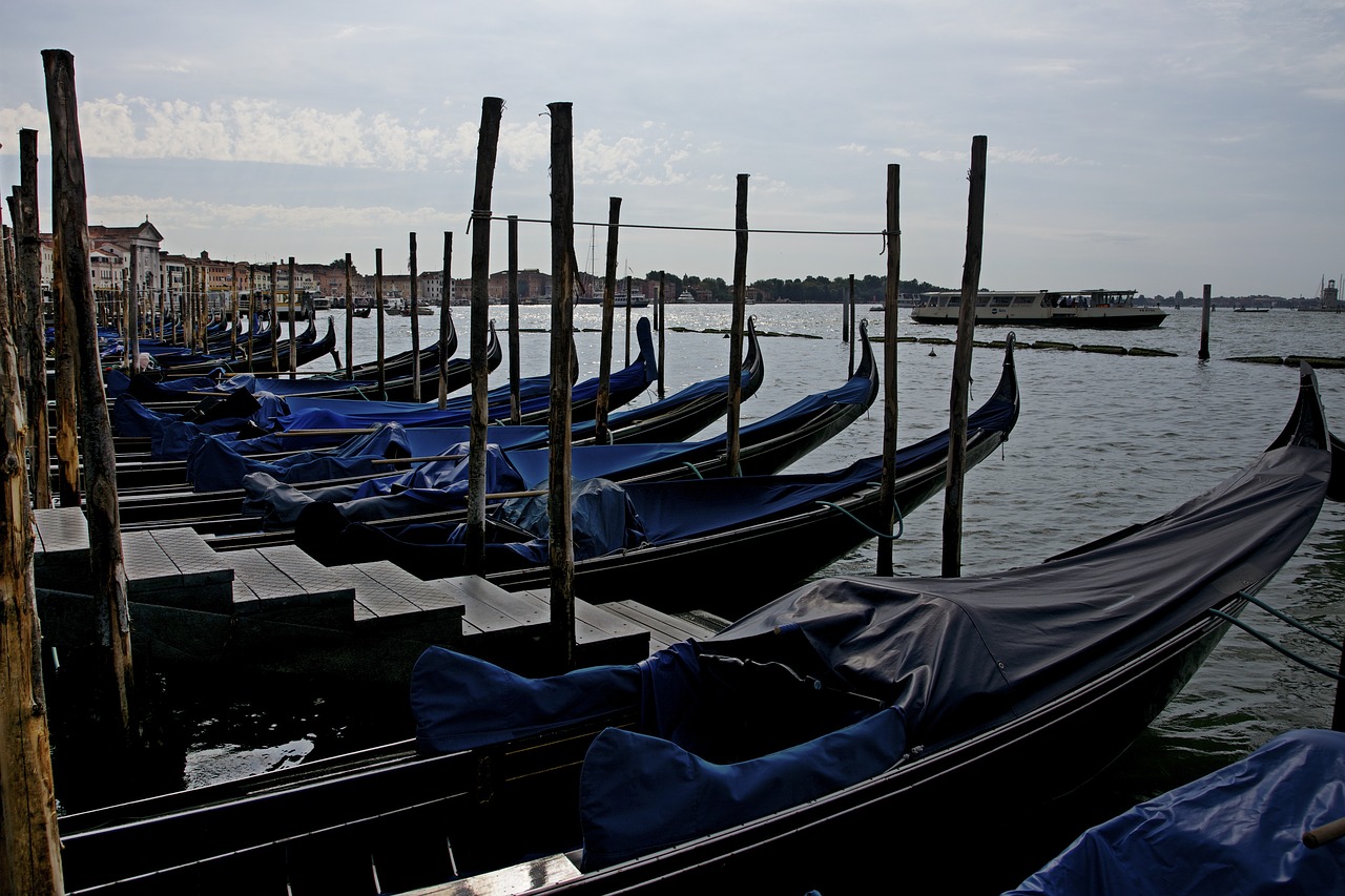 Image - venezia venice summer gondola