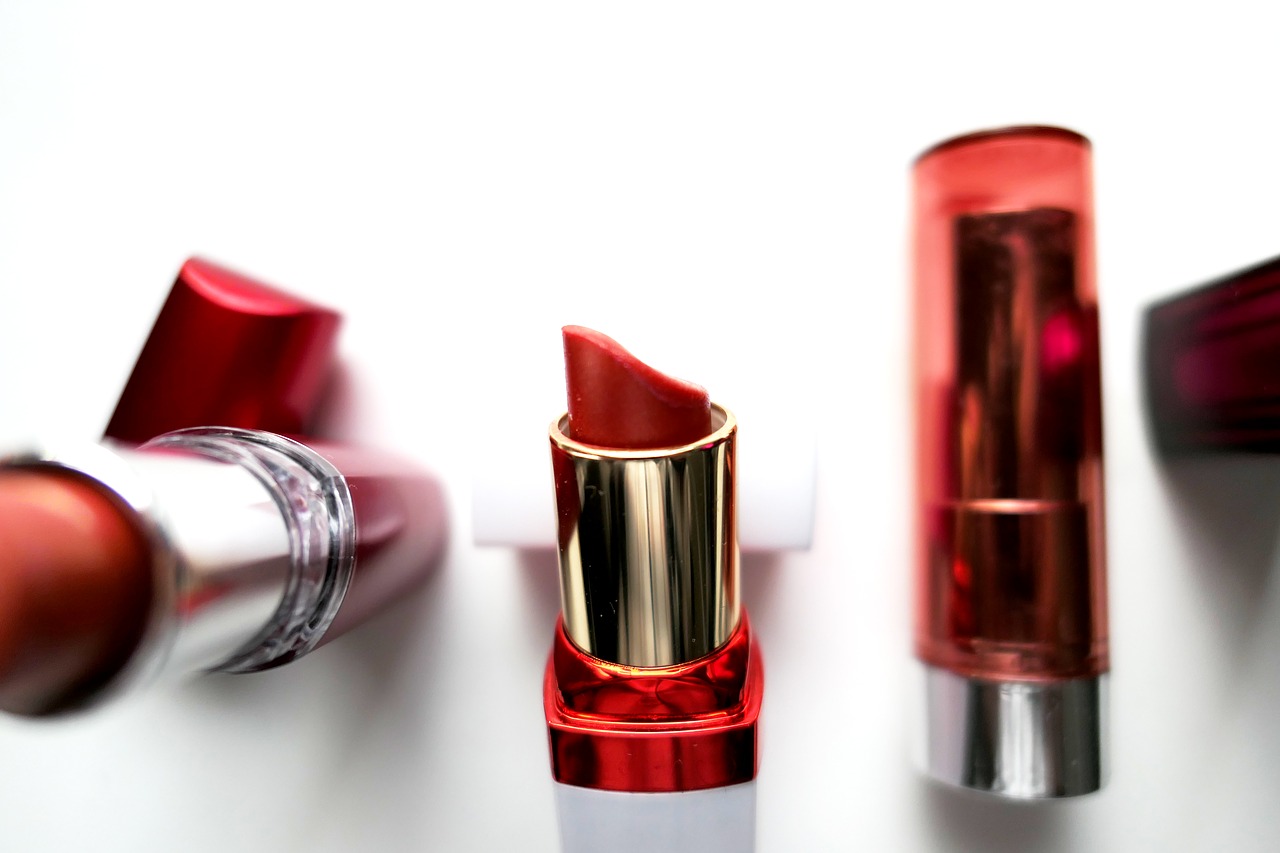 Image - lipsticks cosmetics make up beauty