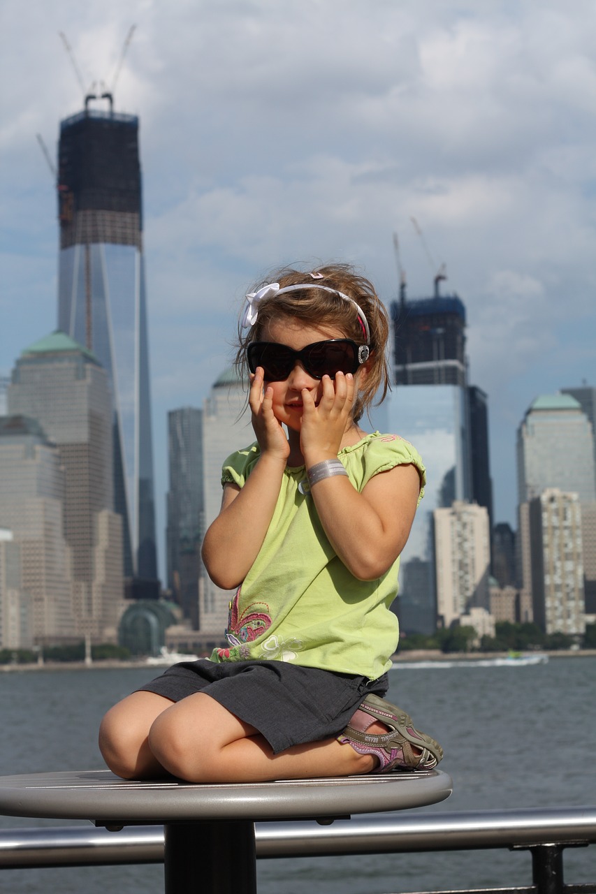 Image - the little girl new york glasses