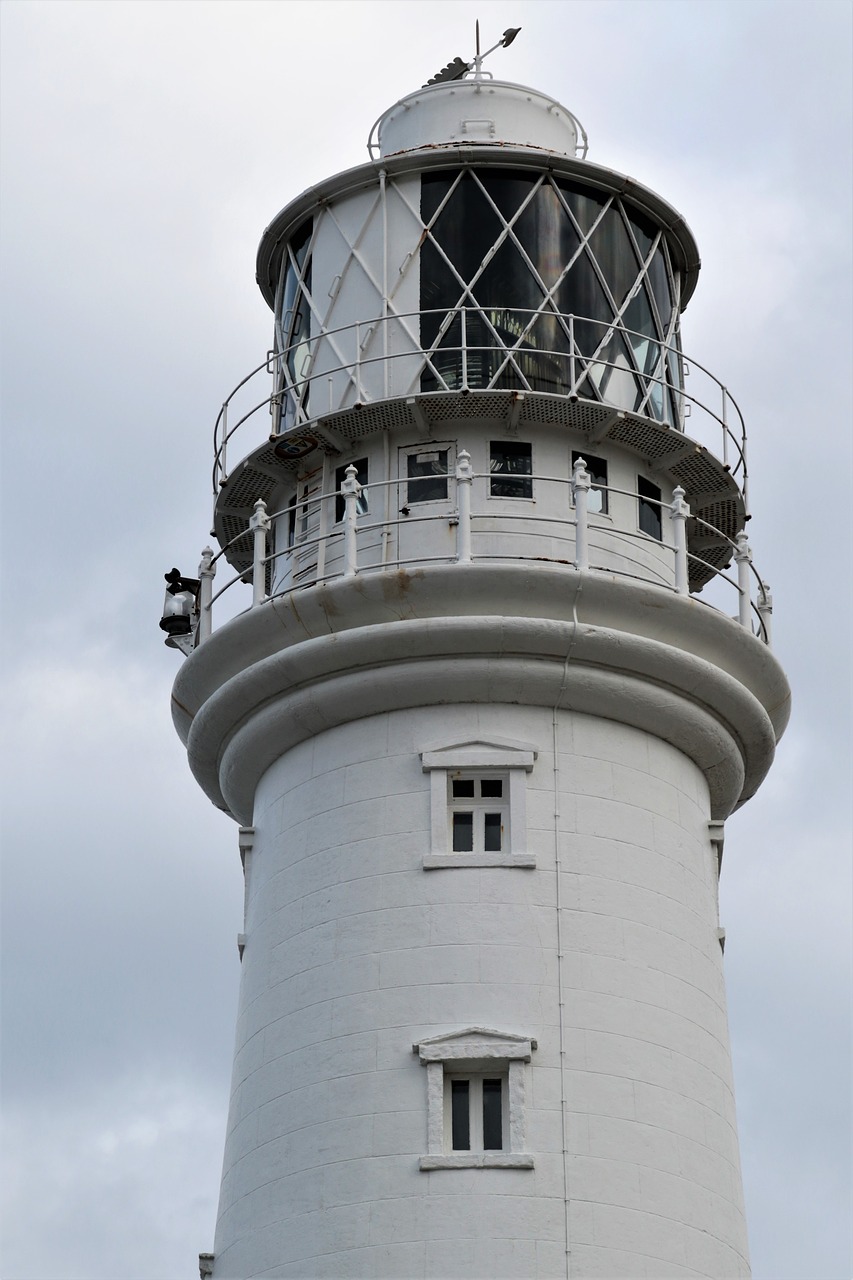 Image - lighthouse beacon ocean sea tower