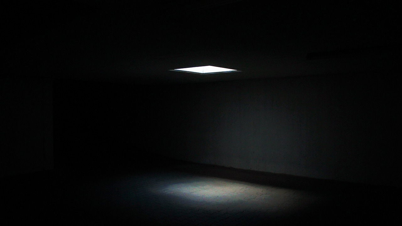 Image - window light dark gloomy chamber