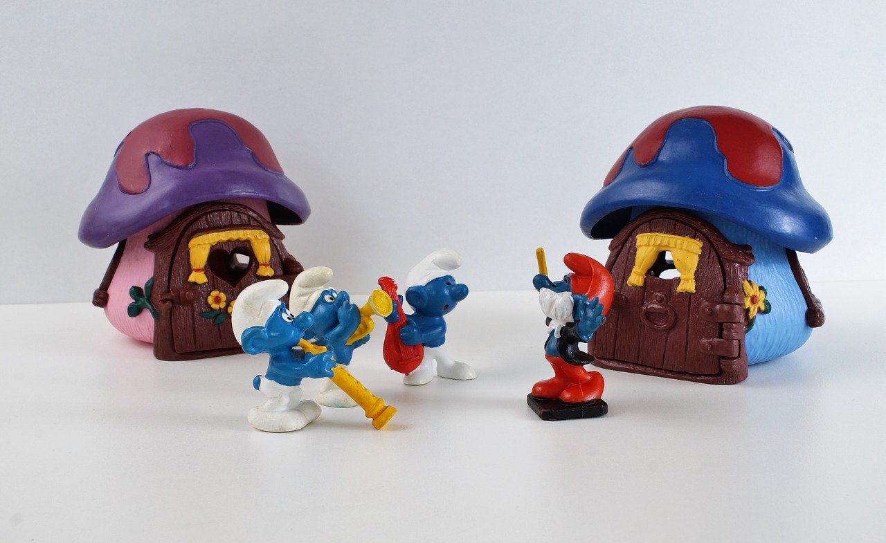 Image - smurf smurfs figure toys