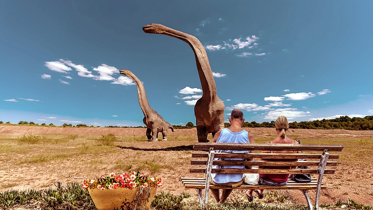 Image - dinosaur field run bank sit pair