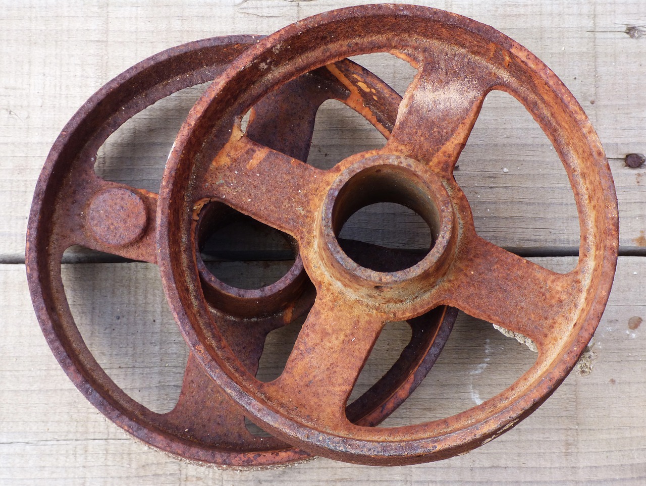 Image - pulley mechanism vintage iron