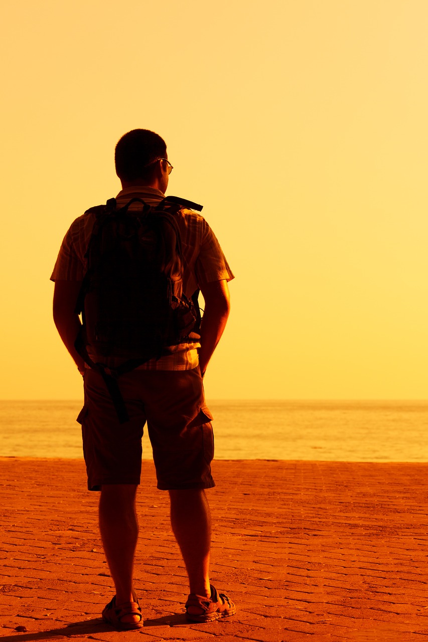 Image - alone evening male man ocean